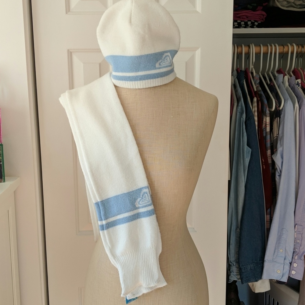 Roxy Hat and Scarf set